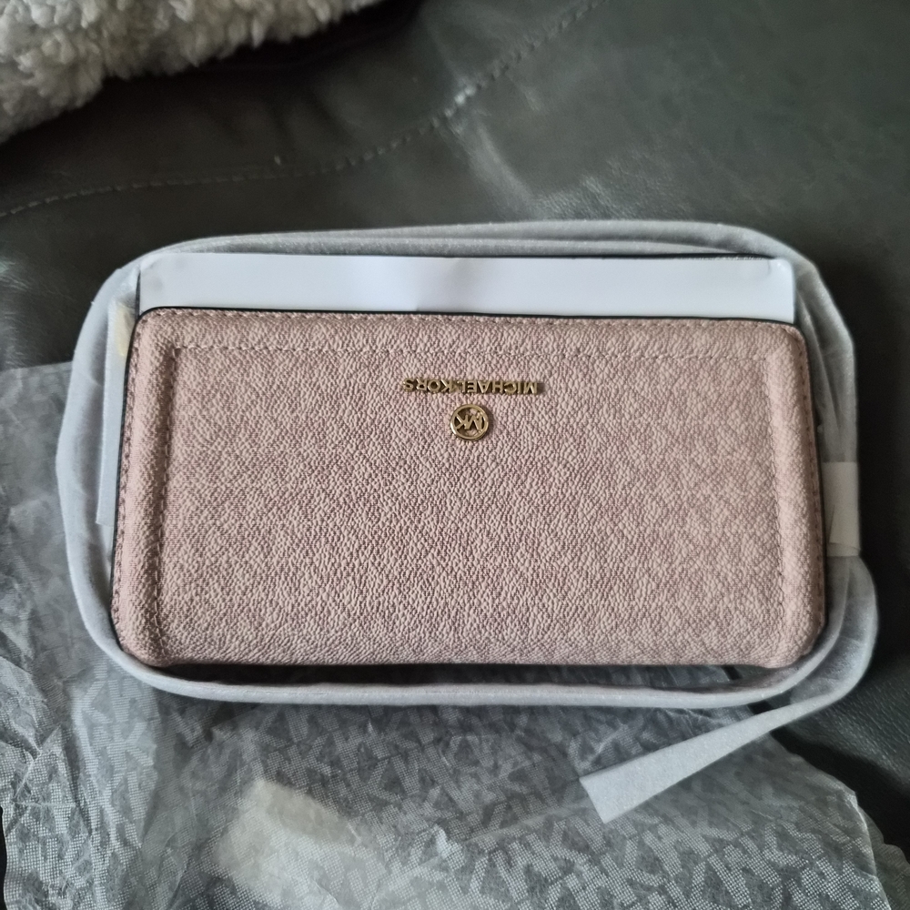Michael Kors Blush Textured Wallet